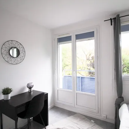Rent this 1 bed apartment on 8 Impasse Richard in 69100 Villeurbanne, France