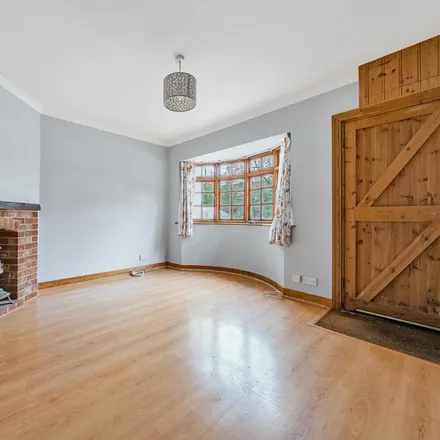 Image 3 - The Old Chapel, Spencers Wood, RG7 1BE, United Kingdom - Townhouse for rent