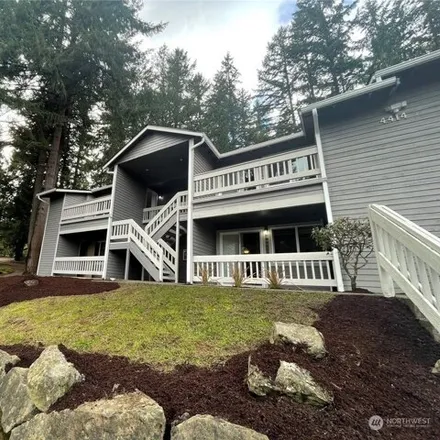 Image 2 - 4498 Northwest Wedgewood Lane, Naval Depot Junction, Erlands Point-Kitsap Lake, WA 98312, USA - House for rent