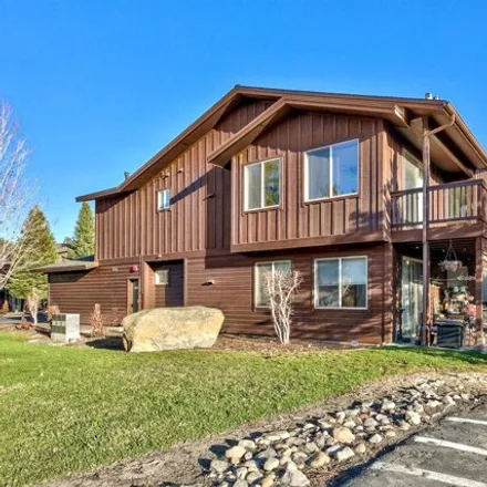 Image 1 - 10592 Boulders Rd Apt 8, Truckee, California, 96161 - House for sale