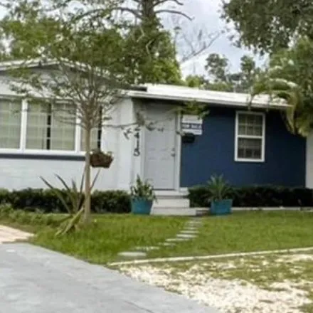 Buy this 5 bed house on 2415 Chelsea Street in Orlando, FL 32803