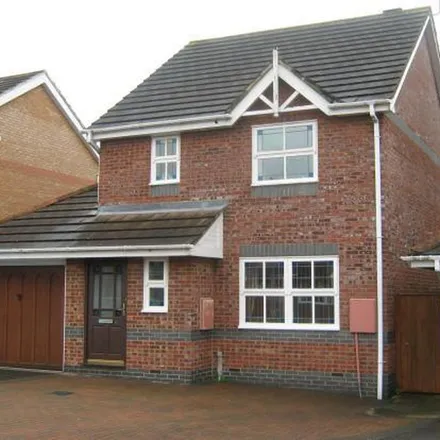 Rent this 3 bed apartment on Furze Close in Swindon, SN5 5DB