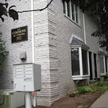 Image 2 - Verona Rescue Squad, 12 Church Street, Verona, NJ 07044, USA - Townhouse for rent