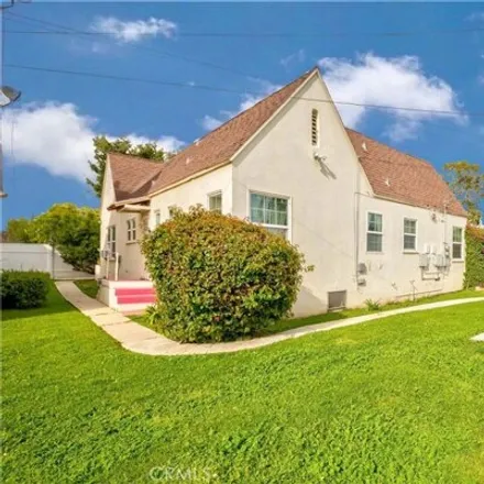 Image 2 - 904 East Chapman Avenue, Fullerton, CA 92831, USA - House for sale