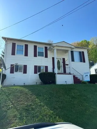 Buy this 3 bed house on 357 Ewart Avenue in Sprague, Beckley