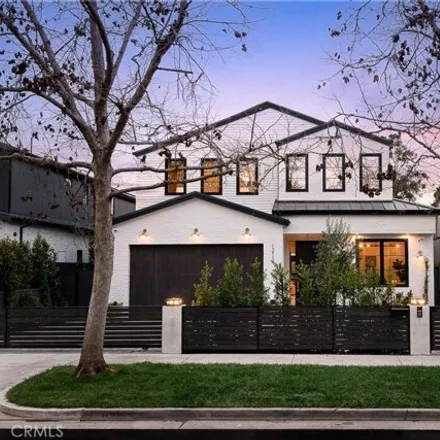 Image 1 - 12133 Maxwellton Road, Los Angeles, CA 91604, USA - House for sale