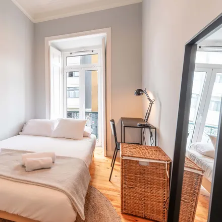 Rent this 19 bed room on Flor do Rego in Rua Filipe da Mata 67, 1600-069 Lisbon