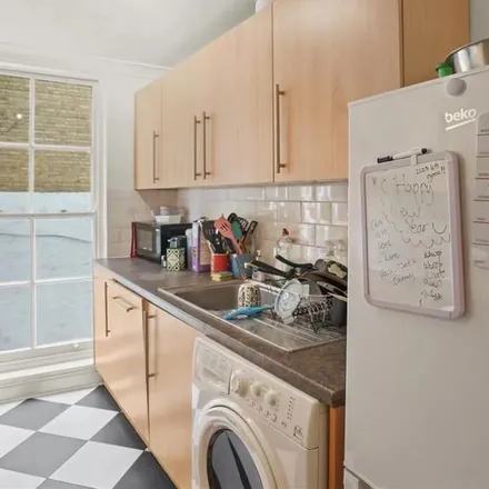 Rent this 4 bed apartment on Poundland in 110-114 Kilburn High Road, London
