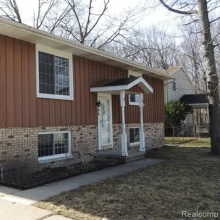 Buy this 4 bed house on 1444 Hazelwood Lane in Port Huron, MI 48060