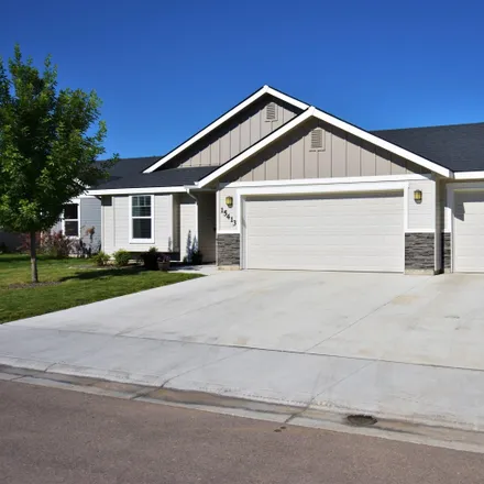 Buy this 3 bed house on North Bonelli Avenue in Nampa, ID 83651