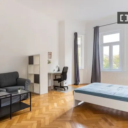 Rent this 4 bed room on Westbahnstraße 41 in 1070 Vienna, Austria