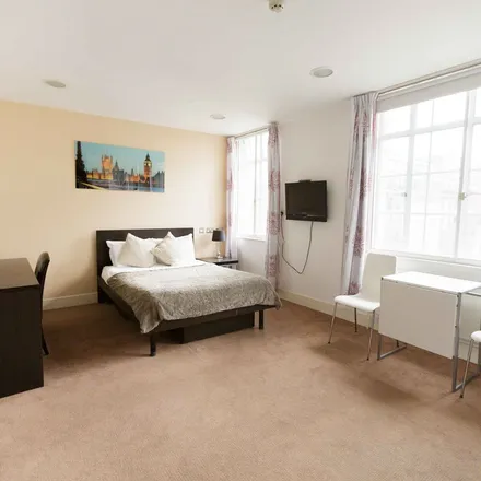 Rent this 1 bed apartment on 2 Devonshire Street in East Marylebone, London