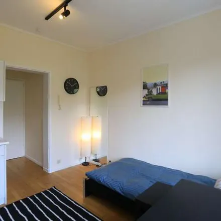 Rent this 1 bed apartment on Institut Technique René Cartigny in Rue Élise - Elizastraat, 1050 Ixelles - Elsene
