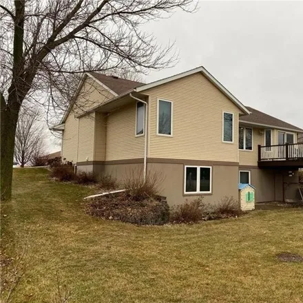 Image 2 - 833 Sterling Avenue, Worthington, MN 56187, USA - House for sale