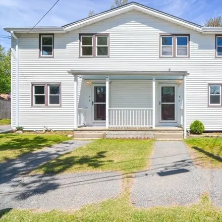 Buy this 5 bed house on 2 Lakeview Circle in Wakefield, MA 01880