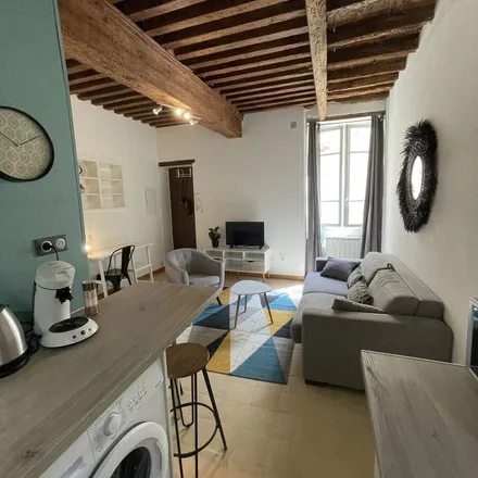 Image 7 - 35 Rue de la République, 13200 Arles, France - Apartment for rent