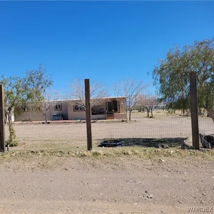 Buy this studio apartment on 3564 Escuela Road in Mohave County, AZ 86413