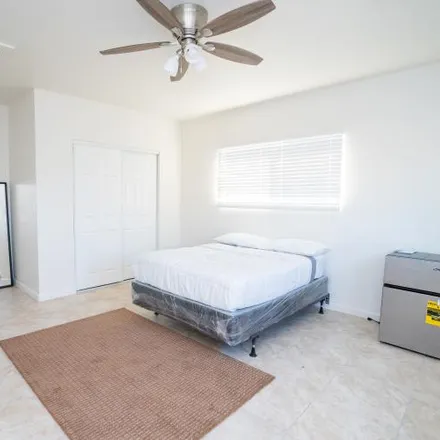 Image 4 - Phoenix, Big Palm Trailer Park, AZ, US - Room for rent