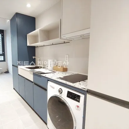 Rent this 1 bed apartment on 서울특별시 서초구 서초동 1339-9