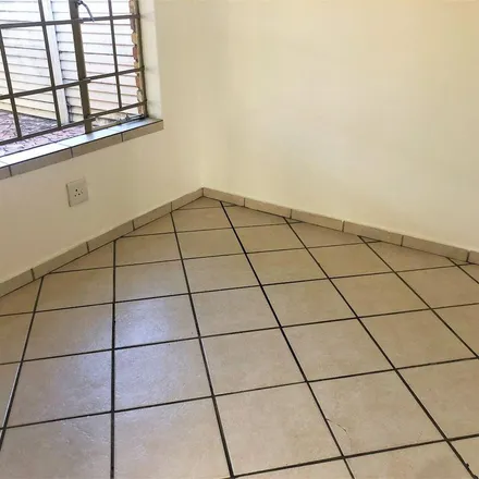 Image 6 - 940 Saliehout Street, Sinoville, Pretoria, 0129, South Africa - Townhouse for rent