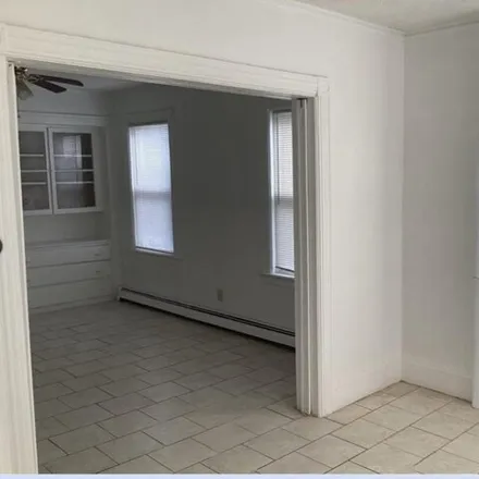 Image 2 - 19 Nebraska Street, Providence, RI 02905, USA - House for rent