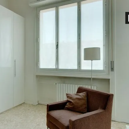Image 3 - Viale Andrea Doria, 20124 Milan MI, Italy - Apartment for rent