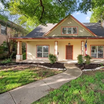 Buy this 4 bed house on 707 West Main Street in Waxahachie, TX 75165