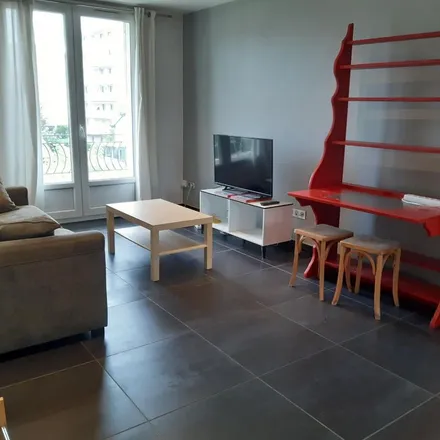 Image 5 - 152 Avenue de la République, 38170 Seyssinet-Pariset, France - Apartment for rent