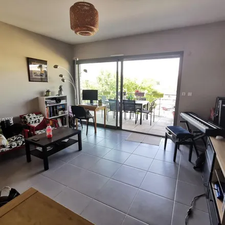 Rent this 2 bed apartment on 464 Chemin des Garrigues in 84000 Avignon, France