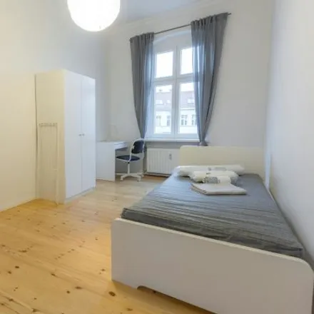Rent this 1 bed room on Boxhagener Straße 49 in 10245 Berlin, Germany