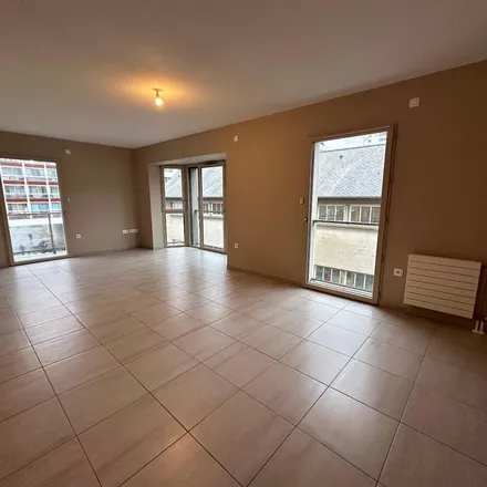 Rent this 3 bed apartment on 20 Rue Henri Barbusse in 50130 Cherbourg-en-Cotentin, France