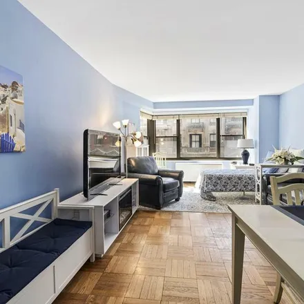 Rent this 1 bed apartment on 35 East 38th Street in New York, NY 10016