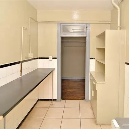 Image 5 - Ockerse Street, Hillbrow, Johannesburg, 2001, South Africa - Apartment for rent