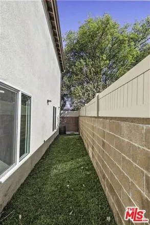 Image 4 - Alley 80625, Los Angeles, CA 91406, USA - House for sale