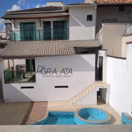 Buy this 4 bed house on Rua Gilberto Prado Resende in Varginha - MG, 37014-400