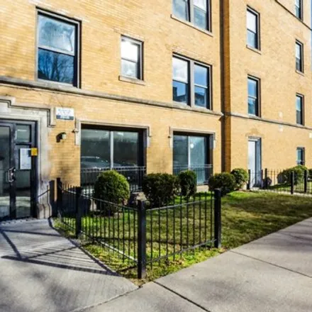 Rent this studio house on 2200-2216 East 70th Street in Chicago, IL 60649