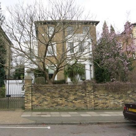 Rent this 1 bed apartment on Surbiton Hill Park in London, KT5 8EZ