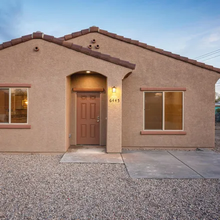 Buy this 3 bed house on 2385 West 40th Street in Tucson, AZ 85713