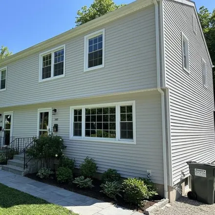 Rent this 3 bed townhouse on 138 Millport Avenue in New Canaan, CT 06840