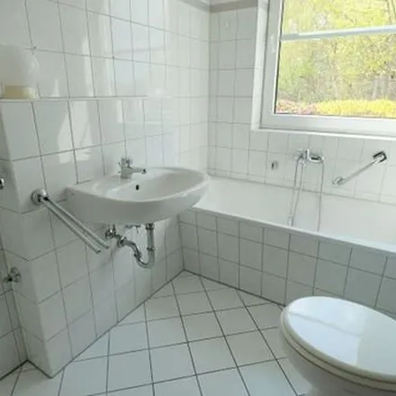 Rent this 2 bed apartment on Am Kloster in 38820 Halberstadt, Germany