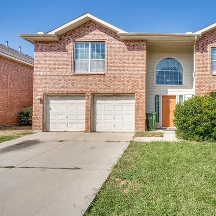 Buy this 5 bed house on 219 Flushing Quail Drive in Arlington, TX 76002
