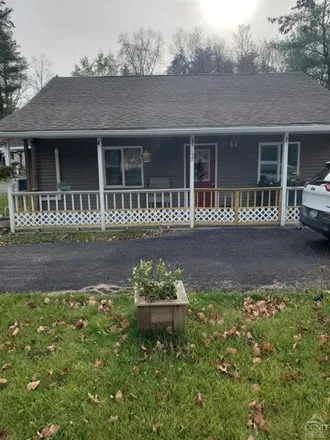 Image 7 - 9057 State Highway 32, Freehold, Cairo, NY 12431, USA - House for sale