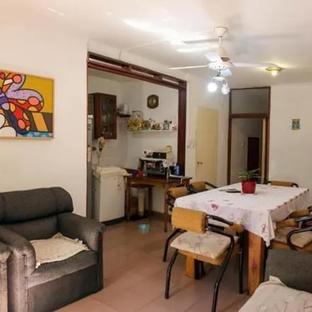 Buy this 2 bed apartment on La Paz 913 in República de la Sexta, Rosario
