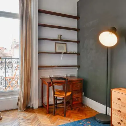 Rent this 4 bed apartment on 33 Rue Fongate in 13006 Marseille, France