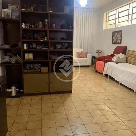 Image 2 - Rua 5, Setor Oeste, Goiânia - GO, 74115, Brazil - House for sale