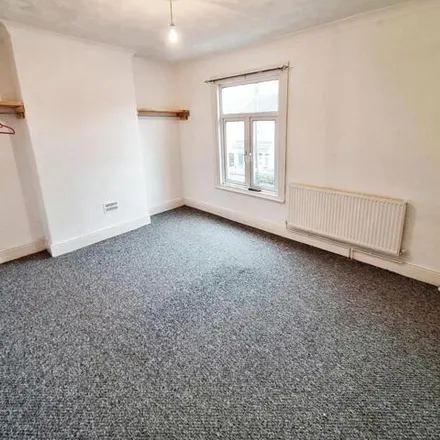 Image 7 - Barcroft Street, Old Clee, DN35 7BD, United Kingdom - Townhouse for rent