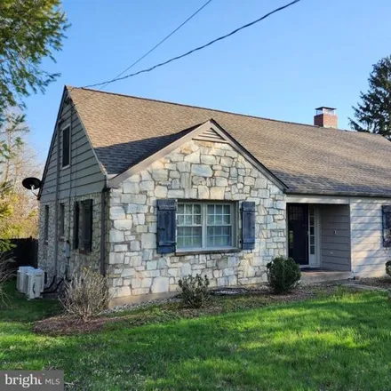 Buy this 3 bed house on 434 Milford - Mount Pleasant Road in Holland Township, Hunterdon County