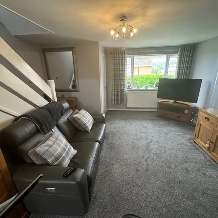 Rent this 3 bed apartment on Charlton Drive in Chapeltown, S35 3PA