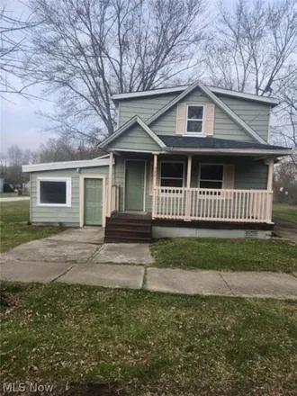 Buy this 4 bed house on 365 Harold Avenue in Barberton, OH 44203