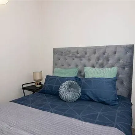 Rent this 1 bed apartment on Coventry Street in Ophirton, Johannesburg